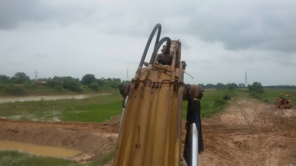 ขายรถแบคโฮ KATO HD700 V2 เอกสารเล่ม ราคา 300000