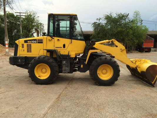 ขายรถ ตักล้อยาง ยี่ห้อ KOMATSU WA100-6