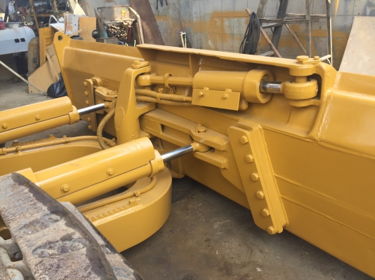 ขายรถแทรคเตอร์ CAT D4H ตีนไก่ เอกสารเล่ม ราคา 790000