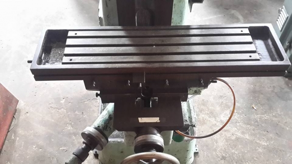 ซาก มิลลิ่งญี่ปุ่น ที่ดัดแปลงเป็น เครื่องเจียราบ 19000 บาท ซาก มิลลิ่งญี่ปุ่น ที่ดัดแปลงเป็น เครื่องเจียราบ 19000 บาท