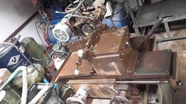 ขายครับขาย เครื่องเจียรทูล พร้อม jig จับเฉพาะงาน และ อะไหล่สำรองที่ติดมาด้วย มือสองจากญี่ปุ่น สภาพนี้ ราคา 35000 บาท 0814583376 เอก ปทุม