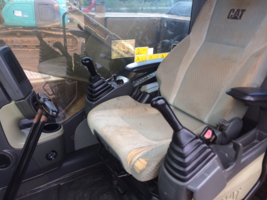 ขายแมคโคร cat 320d ขายแมคโคร cat 320d