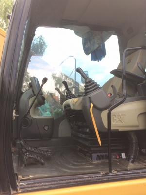 ขายแมคโคร cat 320d ขายแมคโคร cat 320d