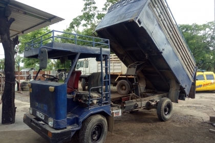 อีแต๋นดั๊มสวยๆพร้อมใช้งาน