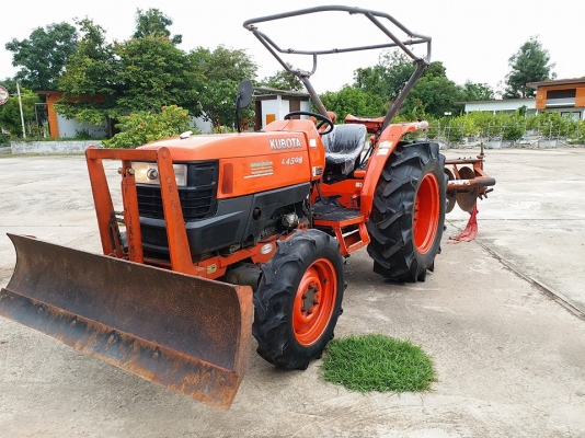 ขายรถไถคูโบต้าL4508 ทำงาน2พัน ชม.หลังคาสั่งใหม่ ใบดันหน้า ผาน6เกียร์ดี ทะเบียนปี53