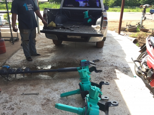 สวาลเจาะดินไฮโดริค ติดแบ็คโค