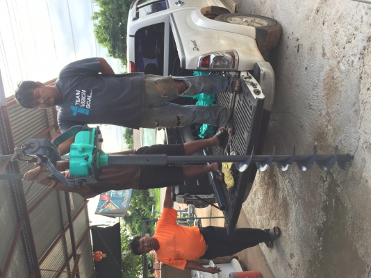 สวาลเจาะดินไฮโดริค ติดแบ็คโค