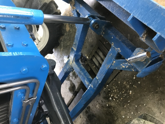 ขาย6640(4x4) คานหน้านิวฮอนแลนปี96มีดันหน้าหางสามไคเฮงหลีเล่มทะเบียนรถพร้อมใช้ติดต่อ0895302182 ขาย6640(4x4) คานหน้านิวฮอนแลนปี96มีดันหน้าหางสามไคเฮงหลีเล่มทะเบียนรถพร้อมใช้ติดต่อ0895302182