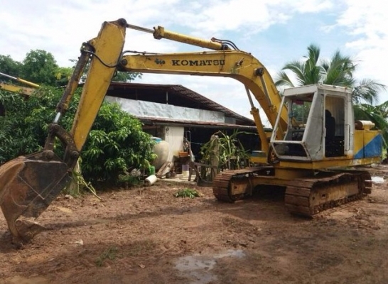 ขาย!! &gt;&gt;&gt; Komatsu 12HD ช่วงล่างดี แห้งๆ &lt;&lt;&lt; เบอร์ติดต่อ 098-7155789