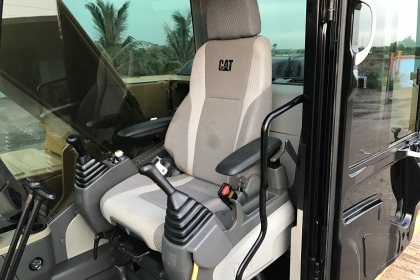 ขาย!! >>> CAT 320D เต็มทุกจุด 2,890 ชม. <<< เบอร์ติดต่อ 098-7155789