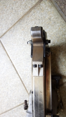 ปืนยิงทำกรง สปริงที่นอน