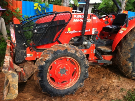 ขายรถไถ คูโบต้าM6040 ทะเบียนโอน