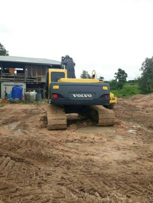 รถแบคโฮ VOLVO EC210. , ( รถ สวย. ) , ( รถทำงาน 11,xxx ชม. ) สนใจติดต่อ 081 - 6079515