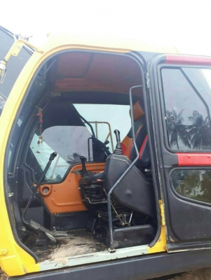 รถแบคโฮ VOLVO EC210. , ( รถ สวย. ) , ( รถทำงาน 11,xxx ชม. ) สนใจติดต่อ 081 - 6079515