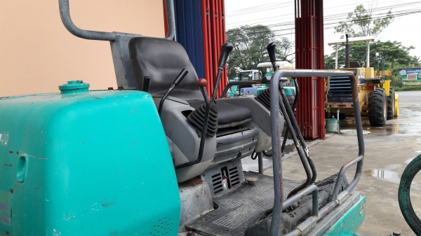 รถขุด Komatsu PC25-1 เก่าญี่ปุ่น