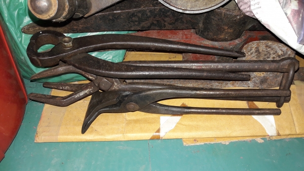 ขายชุดคีม3ด้ามงานเก่าโบราณขนาดใหญ่เหล็กดีมีน้ำหนัก