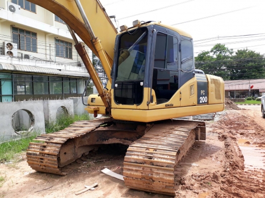 ขาย 1,250,000 บาท KOMATSU PC200-7 ทำงาน 10,643 ชม . เครื่องดี ปั้มแรง โช่หนา เอวแน่น ไฟฟ้าครบ แอร์เย็น เอกสารอินสอยท์   รถอยู่ จ.ขอนแก่น โทร&amp;ไอดีไลน์ 0610710295