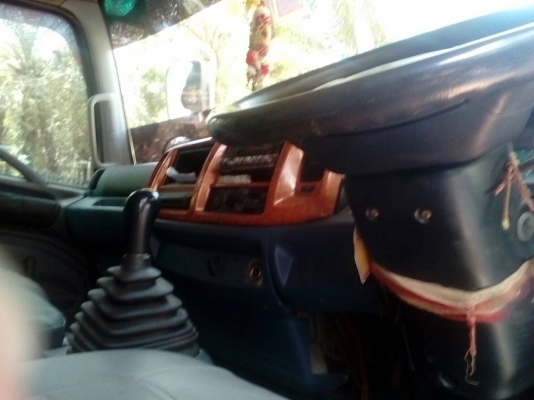 รถฮีโน่ 6 ล้อดั้ม FC4J 170 แรงม้า. ปี 48. สนใจติดต่อ 081 - 6079515
