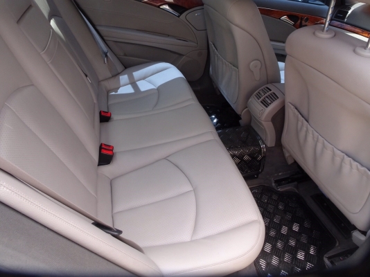 BENZ E200 NGT ELEGANCE เกียร์AT ปี 2009 โทร 062-991-6649 ดาวออโต้เบสท์