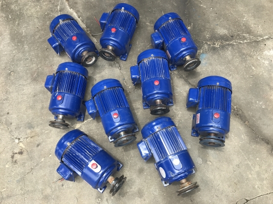 ขายมอเตอร์เกียร์ PEI GONG 1/2HP. 380V อัตราทด 1:30 Made in Taiwan สภาพสวยเดิมๆ วิ่งนิ่ม พร้อมใช้งาน มี 9ตัวครับ ขายมอเตอร์เกียร์ PEI GONG 1/2HP. 380V อัตราทด 1:30 Made in Taiwan สภาพสวยเดิมๆ วิ่งนิ่ม พร้อมใช้งาน มี 9ตัวครับ