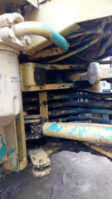 ขายด่วนรถตักเอวอ่อนKOMATSU 507สภาพพร้อมใช้งาน มีมือตักด้านหลังด้วย ราคาสุดคุ้มจริงๆโทรไอดี0843923995