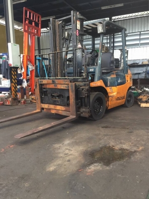 2.Used ฟอร์คลิฟท์Toyota 7fd20