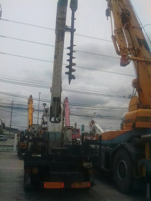 ต้องการขายรถ 6 ล้อ  รถสว่านขุดเจาะ รถมีทะเบียนพร้อม แจ้งหยุดใช้