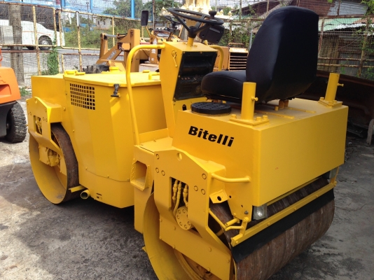 ขายรถบดล้อเหล็กกลังเหล็ก Bitelli