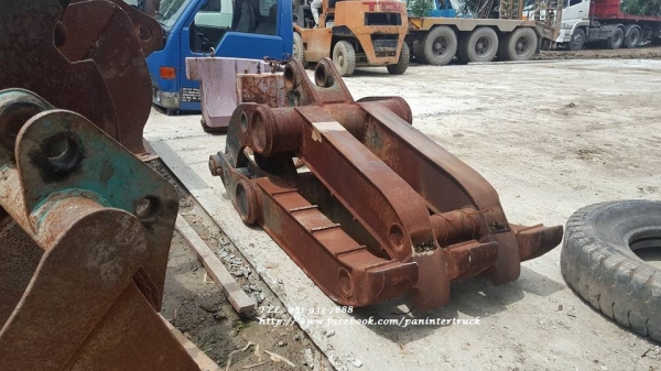 FROM JAPAN ตัวคีบปากหนีบไม้ FORK GRAB สำหรับรถขุดไซค์ 200/ สลัก80มิล /สินค้าเก่านอกสวยๆ เหล็กญี่ปุ่นแท้ๆ หนามากๆ ราคาเพียง 39,000 บาท สนใจรีบติดต่อ 0819337688