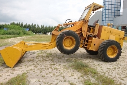 ขายรถตักล้อยาง KOMATSU 510 (แขนยาวแล้ว ตักขึ้นสิบล้อได้เลย มีใบอินวอย) ขายรถตักล้อยาง KOMATSU 510 (แขนยาวแล้ว ตักขึ้นสิบล้อได้เลย มีใบอินวอย)