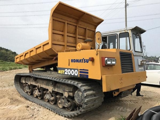 รถดั้มตีนตะขาบ KOMATSU รุ่น MST 2000