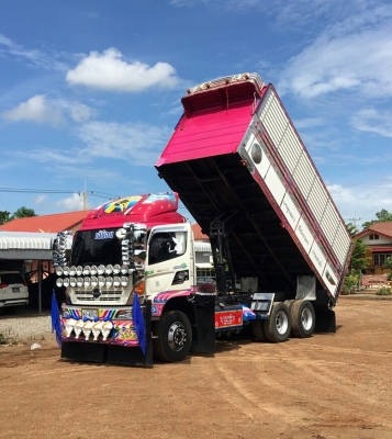 ขาย&lt;.2,280,000บ.&gt;สิบล้อ ฮีโน่ 344ปี56.ดั้ม.มีเนียม กะบะค็อกเกษตร ชุดแต่ง อู่.ส.สมบัติ ชุดใหญ่ &quot;ท้อตัว S ก้นแท้ง-เสื้อ-เกียร์-มีเนียม&quot;มีระบบลากลูก&quot;สภาพนางฟ้าสวยจัดบางเดิมสีสวยๆพร้อมใช้งาน เล่ม ทะเบียนพร้อมโอน