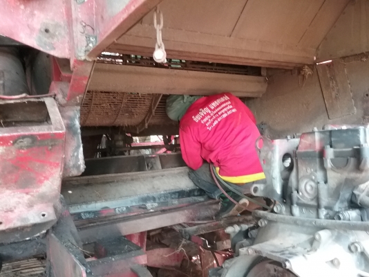 เสร็จแล้วครับ .ยังเหลืออีก 1 คัน ครับ เกี่ยวนาปี ปีนี้ สนใจมาคุยกันได้ เดิน 10 ht 6hhe 210 + turbo โซ่ 46 ข้อ d2 ปั้ม Dykin 23 สภาพที่ขายไม่ใช่สภาพนี้