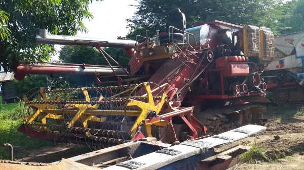 เสร็จแล้วครับ .ยังเหลืออีก 1 คัน ครับ เกี่ยวนาปี ปีนี้ สนใจมาคุยกันได้ เดิน 10 ht 6hhe 210 + turbo โซ่ 46 ข้อ d2 ปั้ม Dykin 23 สภาพที่ขายไม่ใช่สภาพนี้