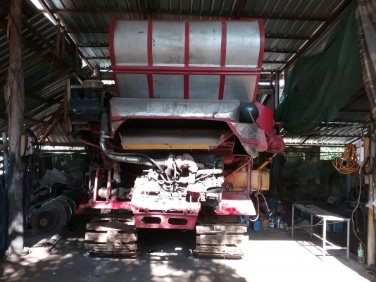 เสร็จแล้วครับ .ยังเหลืออีก 1 คัน ครับ เกี่ยวนาปี ปีนี้ สนใจมาคุยกันได้ เดิน 10 ht 6hhe 210 + turbo โซ่ 46 ข้อ d2 ปั้ม Dykin 23 สภาพที่ขายไม่ใช่สภาพนี้