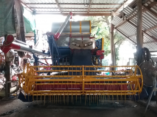 เสร็จแล้วครับ .ยังเหลืออีก 1 คัน ครับ เกี่ยวนาปี ปีนี้ สนใจมาคุยกันได้ เดิน 10 ht 6hhe 210 + turbo โซ่ 46 ข้อ d2 ปั้ม Dykin 23 สภาพที่ขายไม่ใช่สภาพนี้