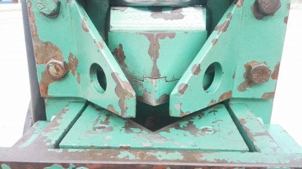 ** SOLD ** เครื่องตัดเหล็กไฮดรอลิคอเนกประสงค์ ตัดได้ถึง 8 แบบ ใช้งานได้สารพัดช่างไฟบ้าน 220V พร้อมใช้