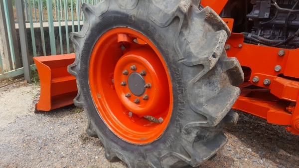 ขายครับ Kubota M8540 สวยๆครับ ใบดัน ผานหลัง ยางใหม่สี่เส้น 550000 ขายครับ Kubota M8540 สวยๆครับ ใบดัน ผานหลัง ยางใหม่สี่เส้น 550000