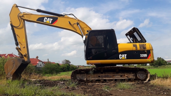 ขายรถแบ็คโฮ CAT 320D Japan สเปคญี่ปุ่นแท้ จำนวน 2 คัน