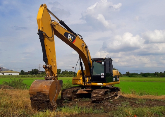 ขายรถแบ็คโฮ CAT 320D Japan สเปคญี่ปุ่นแท้ จำนวน 2 คัน