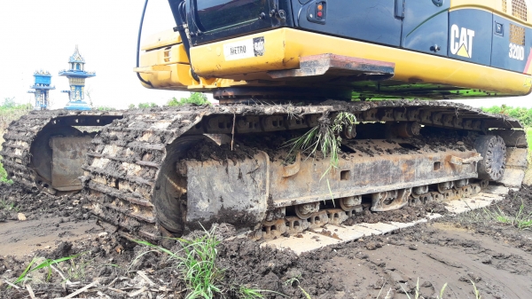 ขายรถแบ็คโฮ CAT 320D Japan สเปคญี่ปุ่นแท้ จำนวน 2 คัน