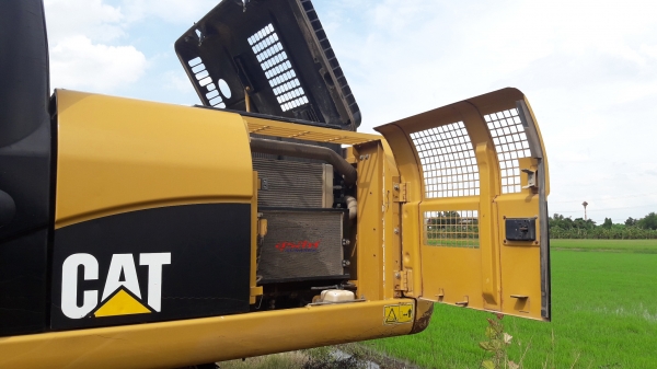 ขายรถแบ็คโฮ CAT 320D Japan สเปคญี่ปุ่นแท้ จำนวน 2 คัน