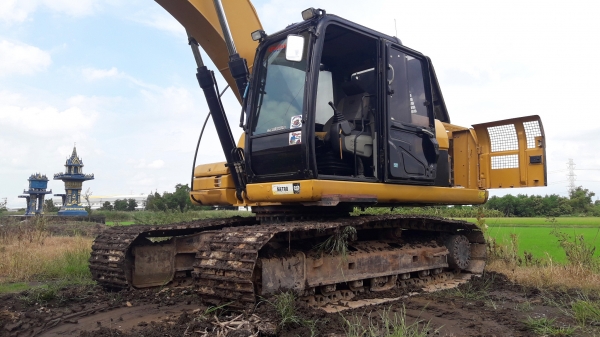 ขายรถแบ็คโฮ CAT 320D Japan สเปคญี่ปุ่นแท้ จำนวน 2 คัน