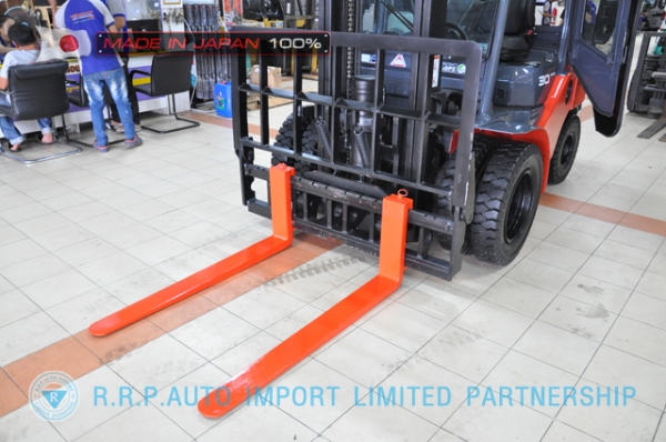 ขายรถโฟล์คลิฟท์มือสอง TOYOTA รุ่น 8FD30-32673 นำเข้าจากประเทศญี่ปุ่น 100\% ไม่เคยใช้งานในไทย ขายรถโฟล์คลิฟท์มือสอง TOYOTA รุ่น 8FD30-32673 นำเข้าจากประเทศญี่ปุ่น 100\% ไม่เคยใช้งานในไทย