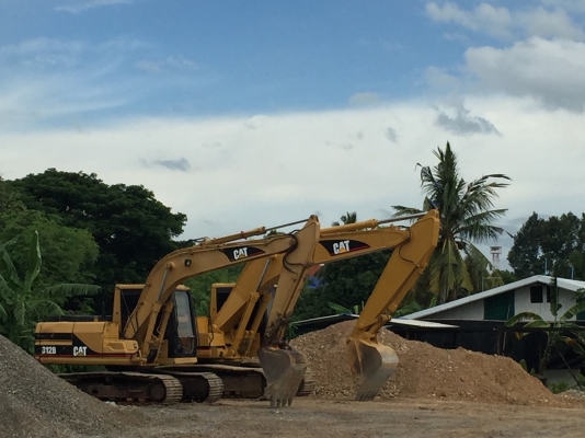 ให้เช่า รถแมคโคร sk120-200 รายวัน-รายเดือน สนใจติดต่อได้ที่ 0802719535 คุณ เบียร์  ID Line:0802719535