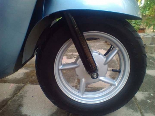 ขาย รถป๊อปสวยๆ YAMAHA VINO 50 cc 4จังหวะ เดิมๆแท้จากญี่ปุ่นครับ