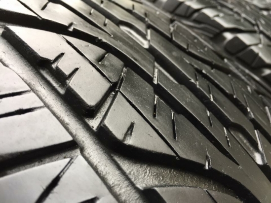 ยาง All Dunlop 265 65 17 ปลายปี14 ดอกเต็ม ใช้ยาว ราคาไม่แพง