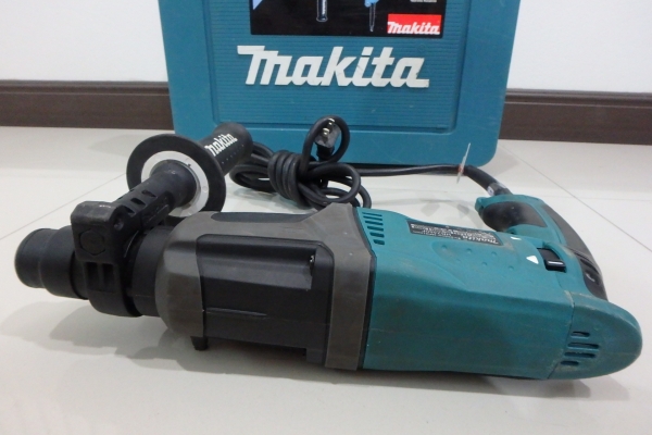 สว่านโรตารี่ Makita 24MM HR2460F 780 วัตต์ สภาพใหม่ มีกล่อง