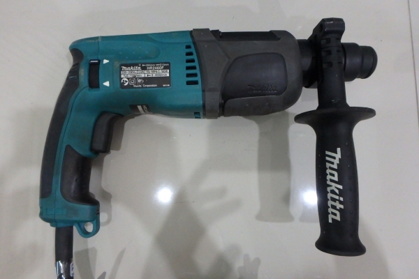 สว่านโรตารี่ Makita 24MM HR2460F 780 วัตต์ สภาพใหม่ มีกล่อง