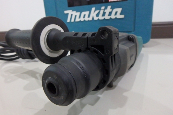 สว่านโรตารี่ Makita 24MM HR2460F 780 วัตต์ สภาพใหม่ มีกล่อง